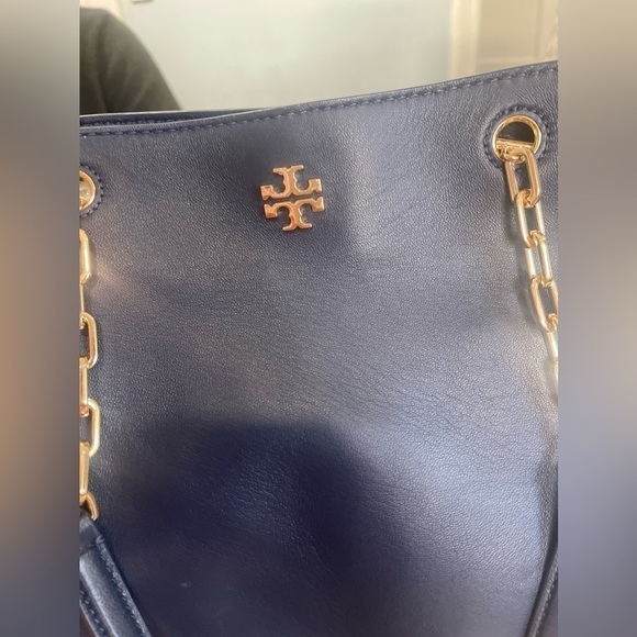 Tory Burch Carter Tote Chain Handle Tagged Tote Bag Leather Royal Navy 56968 - Picture 4 of 12
